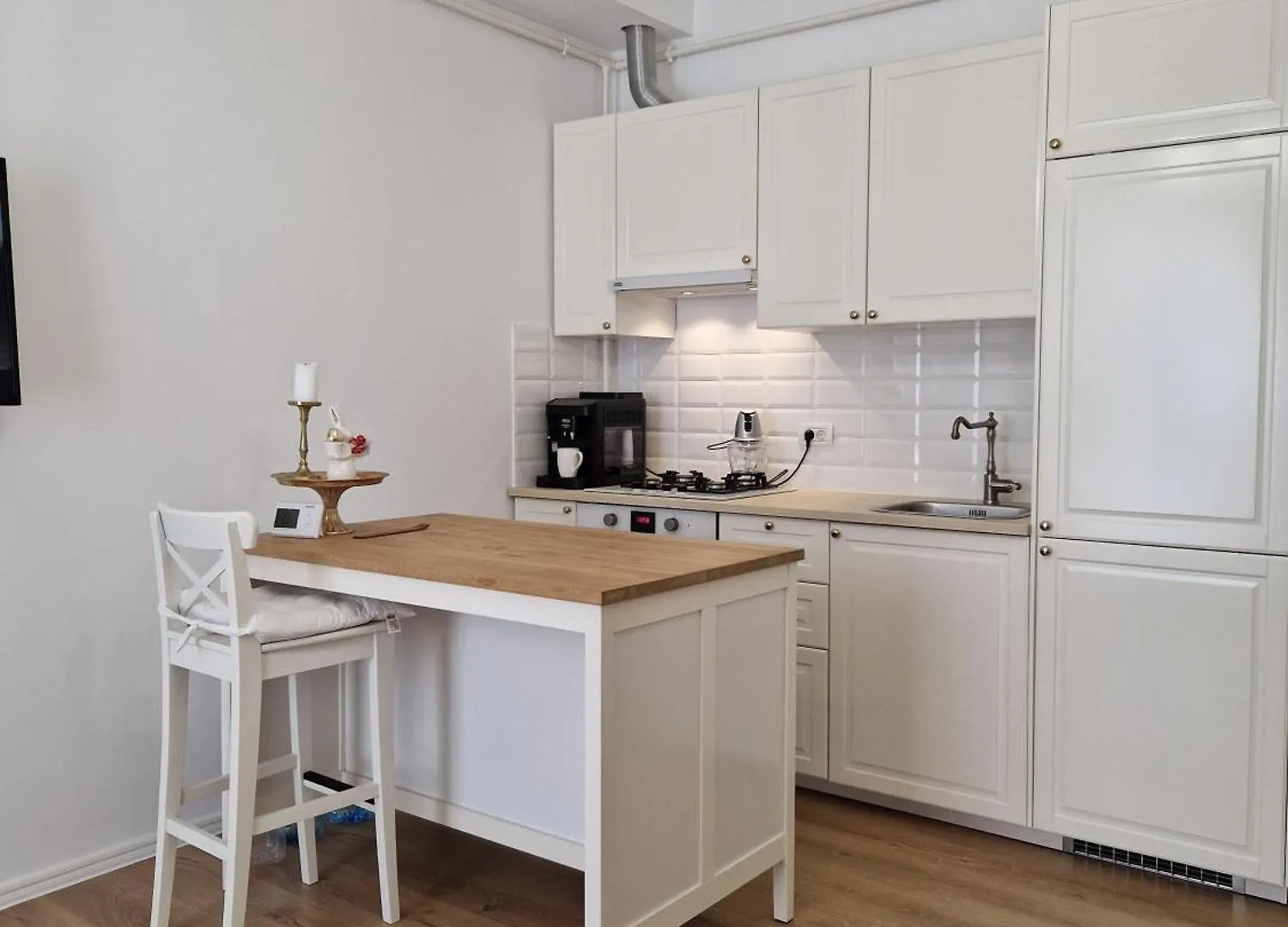 Malina Room Otopeni Apartamento